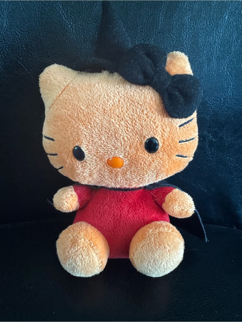 LUC Ty beanie baby orange Hello Kitty witch with Red Outfit and Black cape